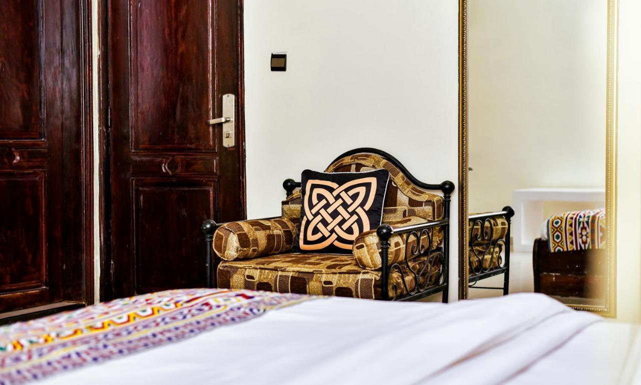 Hotel M'Rode Lome Ngoại thất bức ảnh