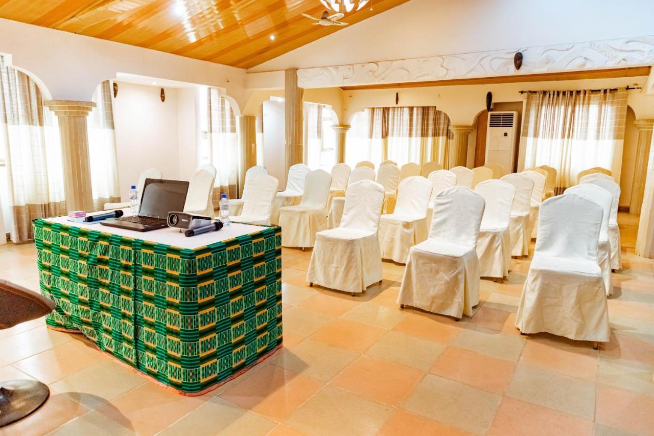 Hotel M'Rode Lome Ngoại thất bức ảnh