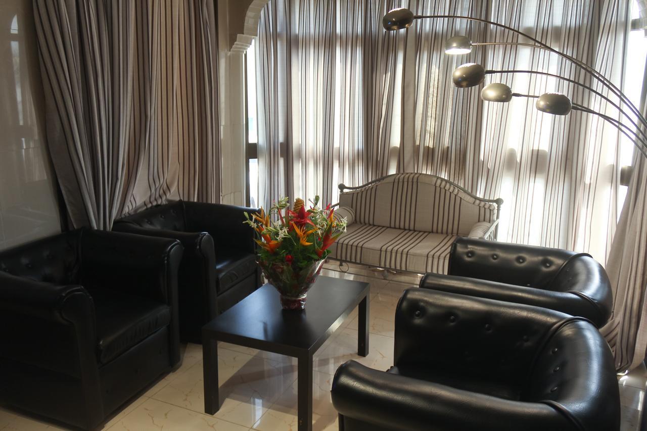 Hotel M'Rode Lome Ngoại thất bức ảnh